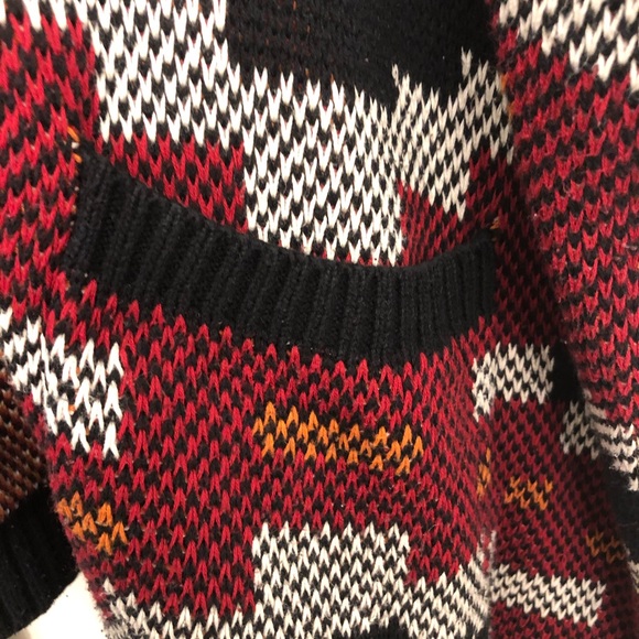 Forever 21 Open Poncho - Picture 2 of 4